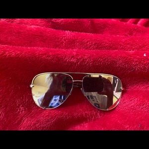 Rose gold Desi Perkins Quay sunglasses